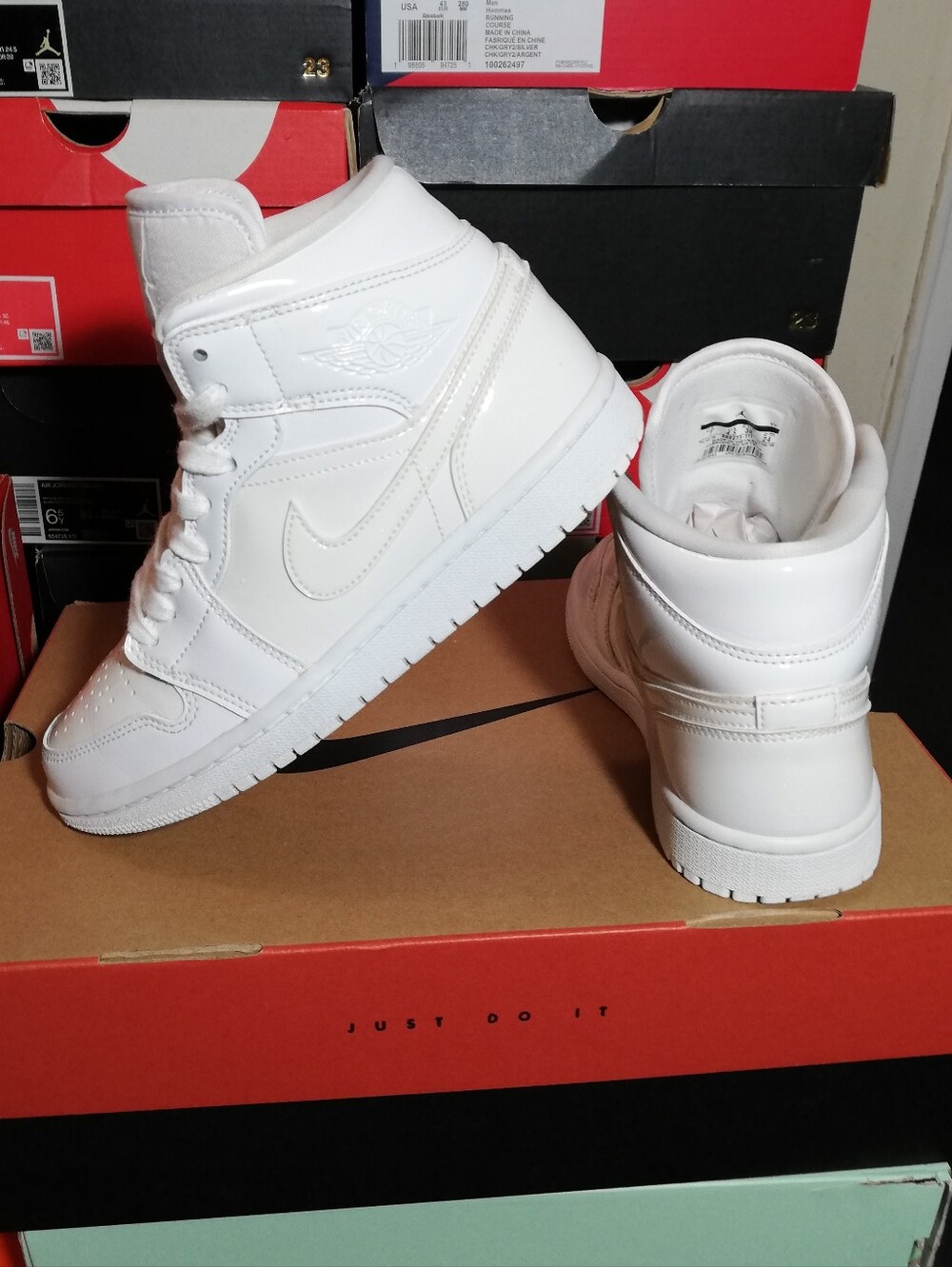 AIR JORDAN 1 MID RETRO PATENT LEATHER WOMEN US SZ 7 GOOD COND